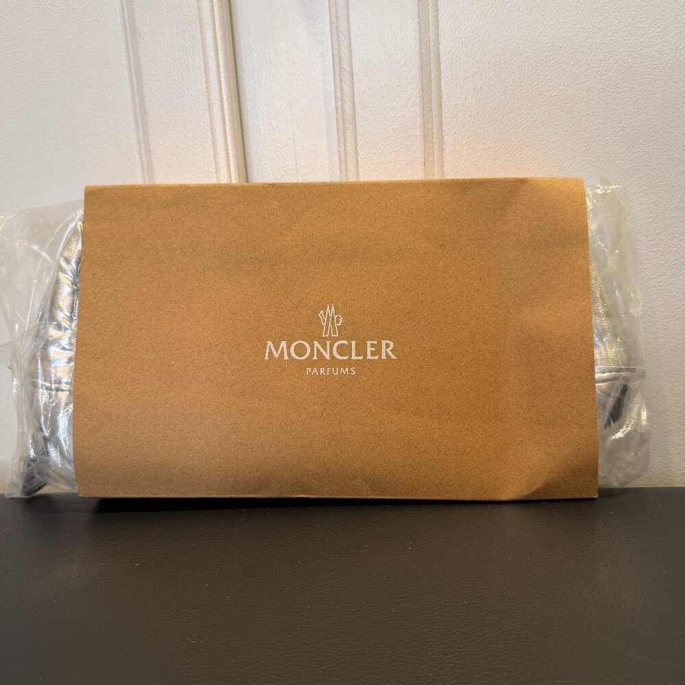 Brand New Moncler Parfums Metallic Silver Travel Case Pouch GWP - Picture 2 of 11